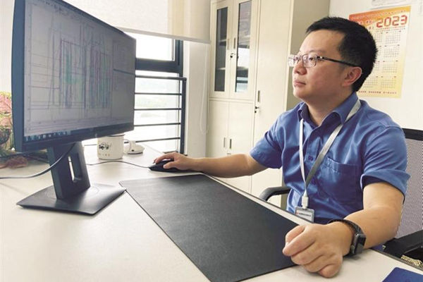 潘文军照片