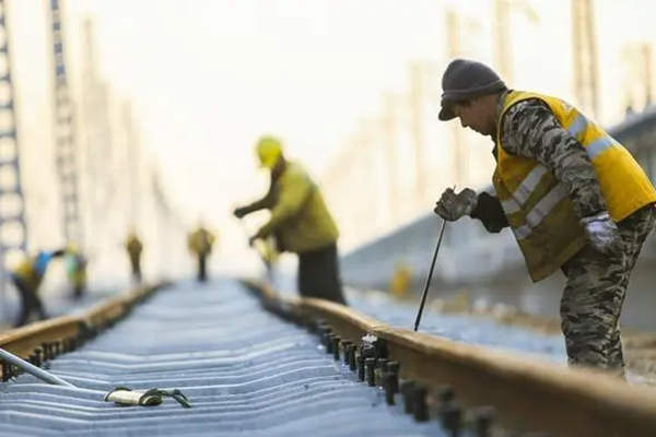铁路为什么工资越来越低